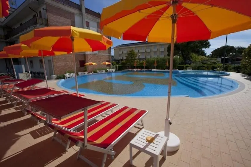 International Hotel Cavallino-Treporti 3*,